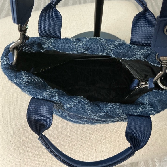 Kurt Geiger Blue Quilted Dennim Crossbody Bag - Picture 6 of 6